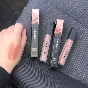 2 morphe liquid lipsticks